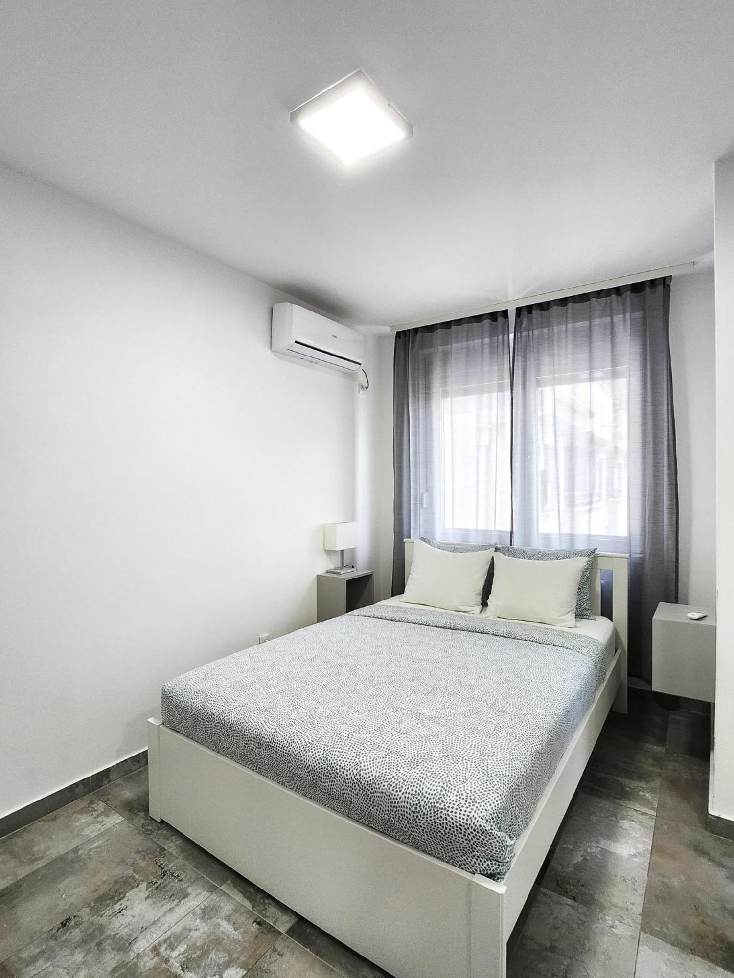 Oota Soko With Parking Garage Apartment Крагуевац Стая снимка